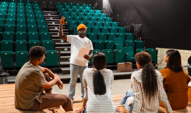 A Magia da Cenografia de Palco: Transformando Espetáculos em Experiências Memoráveis