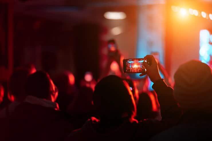Totem Evento: Como Utilizar para Potencializar a Experiência do Seu Evento